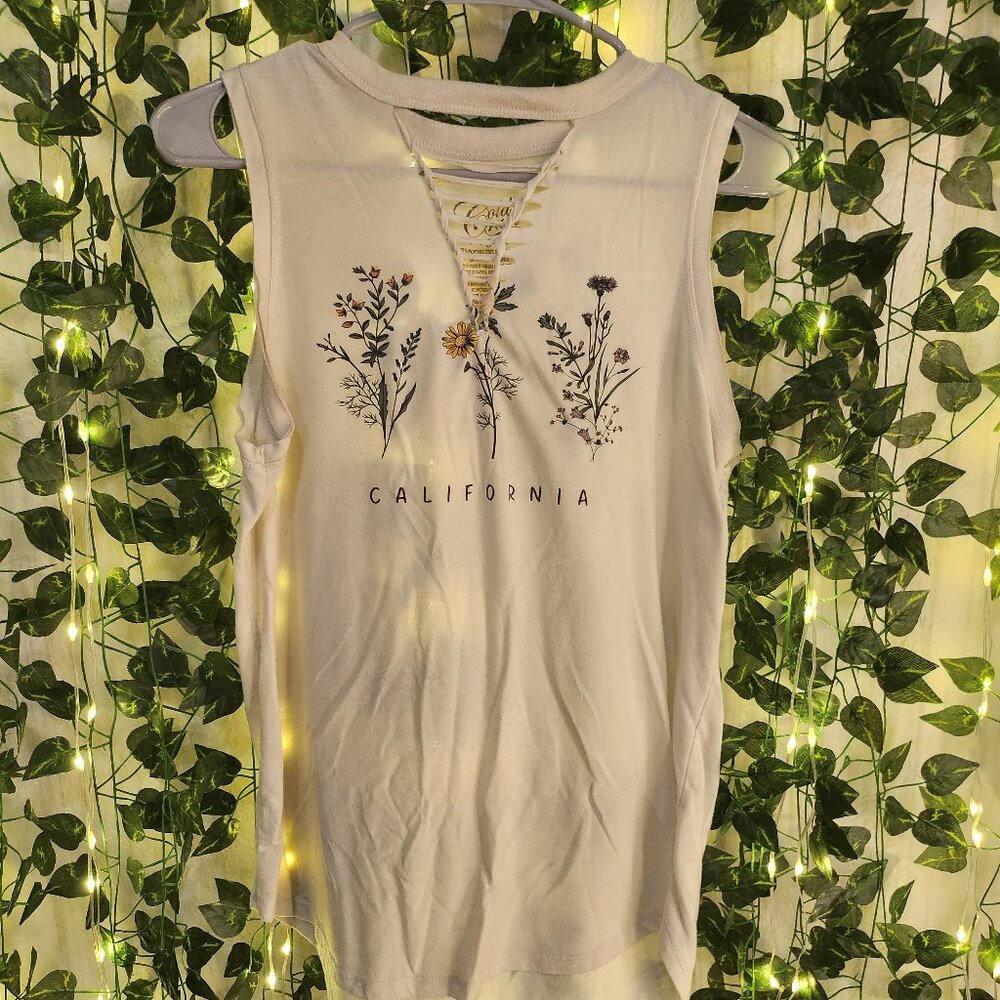 cream top with flowers